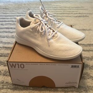 Allbirds Wool Runners, Cream, Women’s size 10